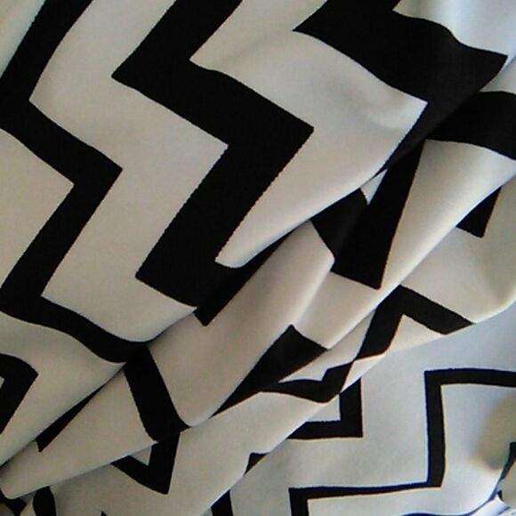 Emma & Michele Shift Dress - Picture 12 of 12